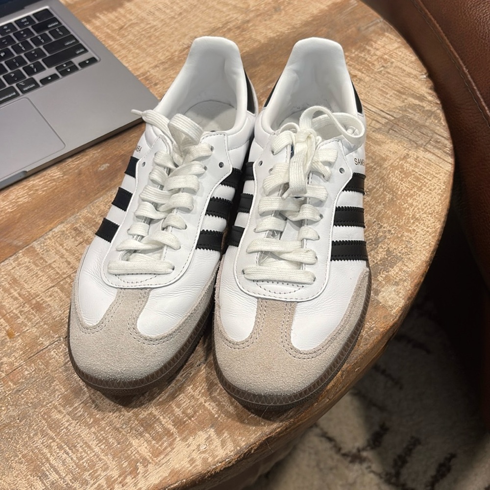 Like new Adidas Sambas